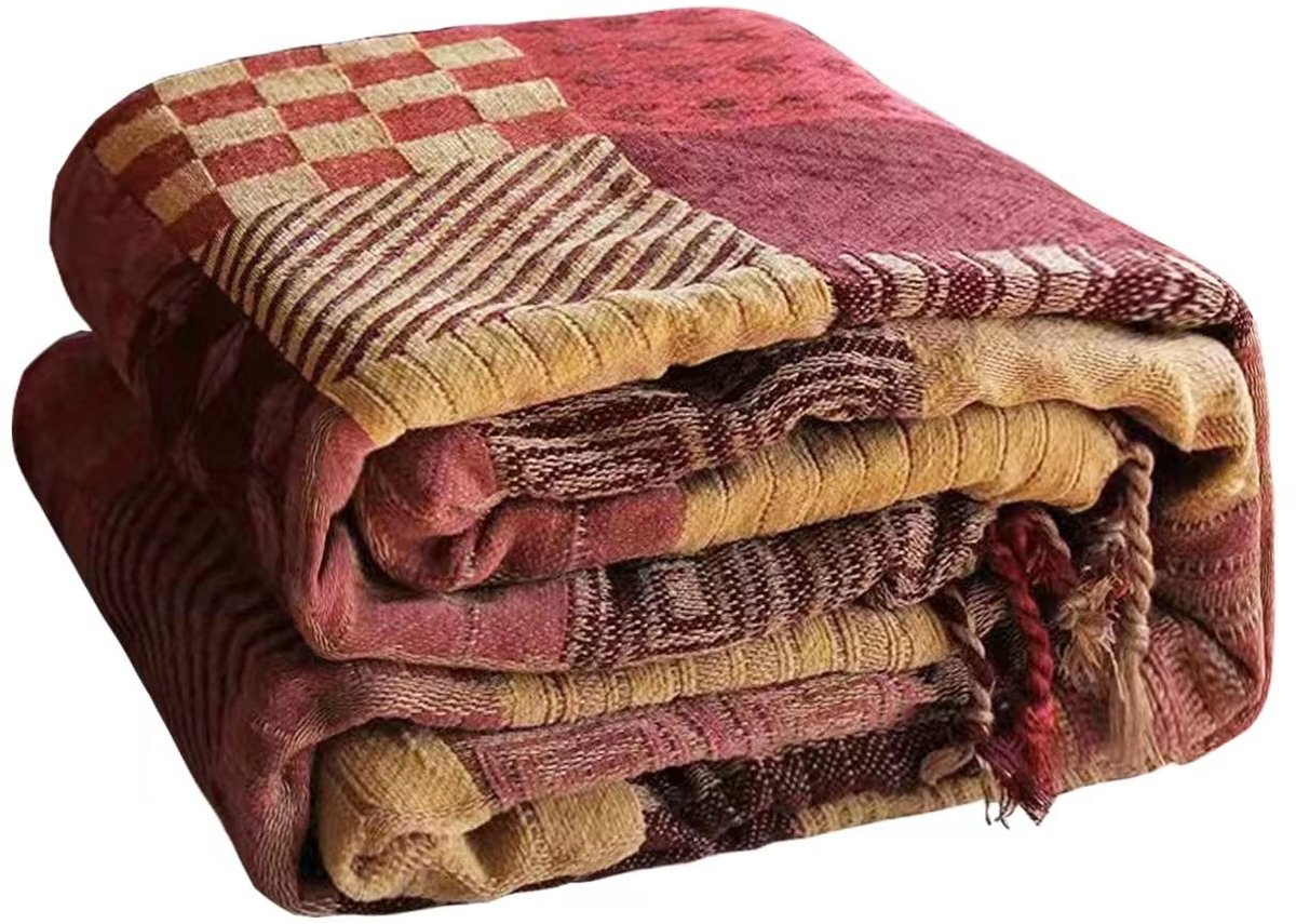 Omgoods - Bohemian Chenille Sofa Bed Throw - 100% Katoen, 220x260cm, Rood