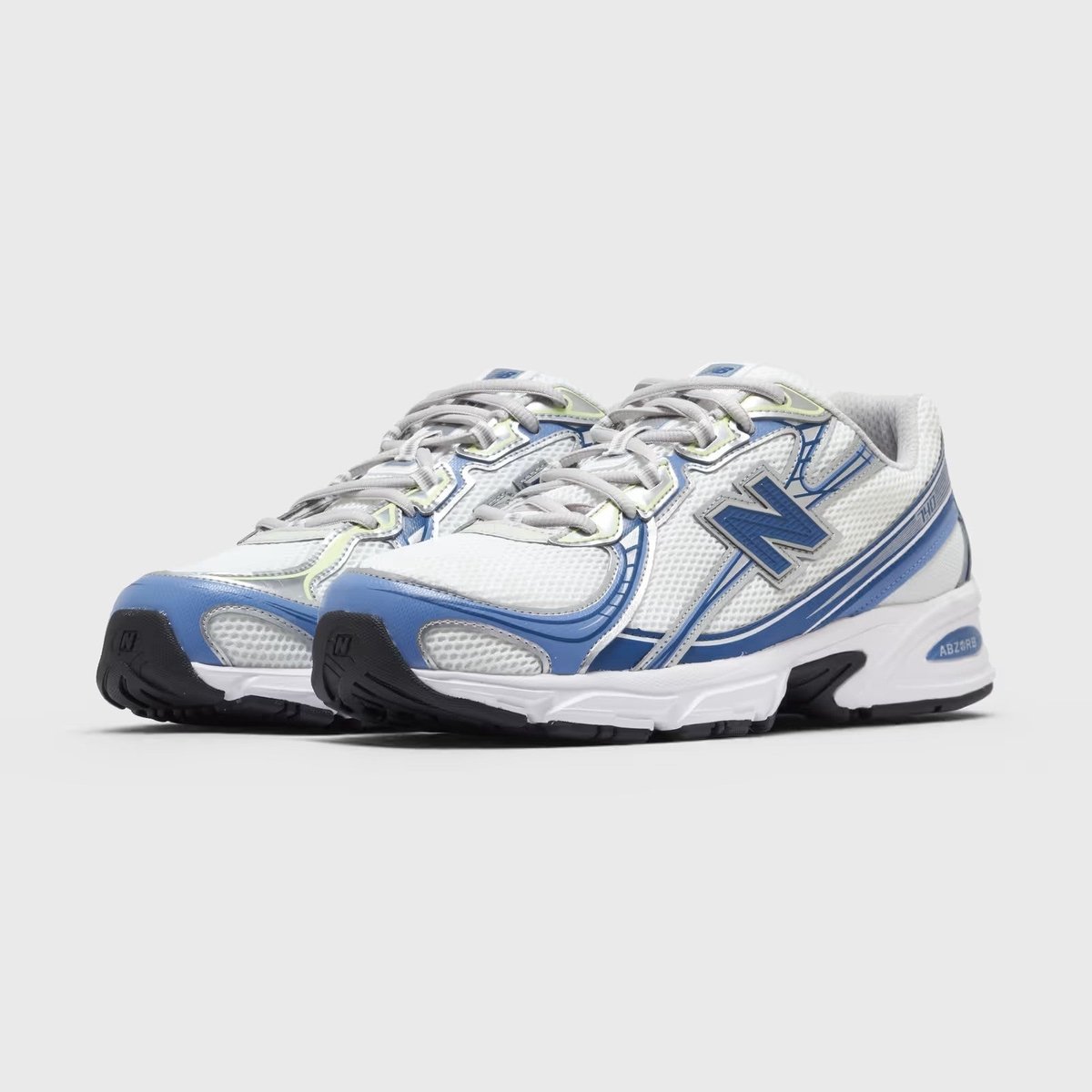New Balance U740 - Unisex - Magic Blue - Maat EU 41.5
