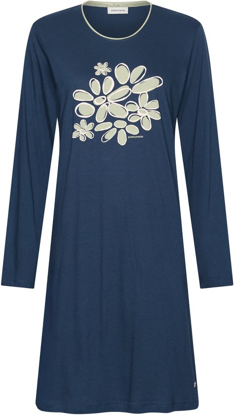 Blauw nachthemd met lange mouwen en bloemenprint op de borst.