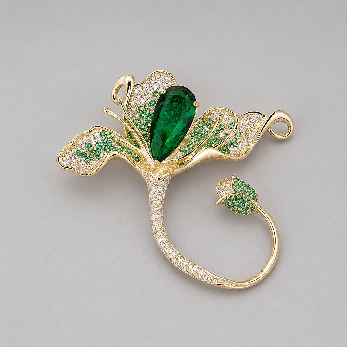 Luxe Dames Bloemenbroche met Groene Zirkonia – 18K Verguld – Elegante Speldbroche