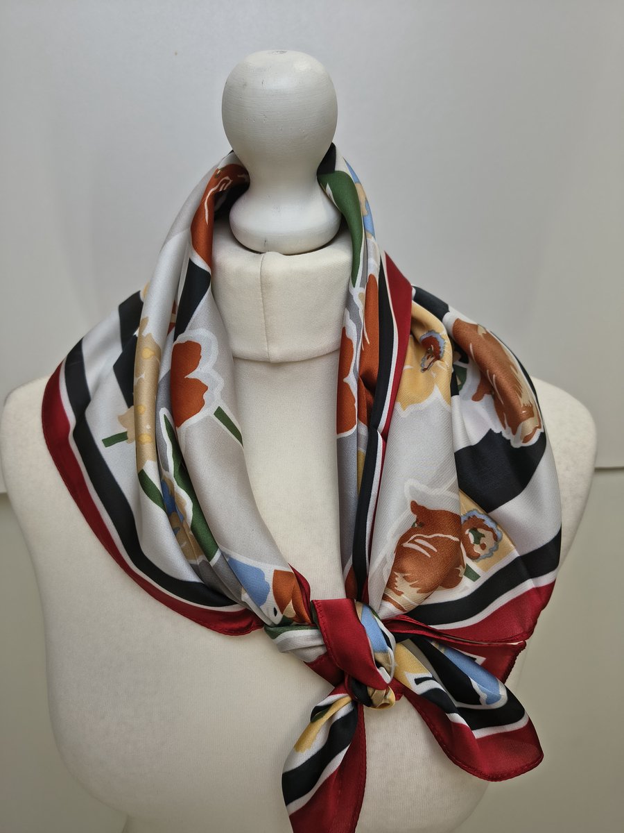 Vierkante dames sjaal Elaine-gebloemd motief-rood wit zwart geel terracotta beige blauw groen-neksjaal-halssjaal
