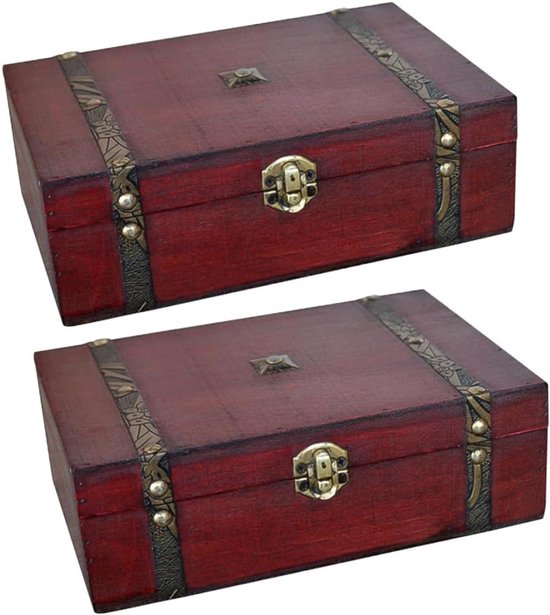 Twee gesloten donkerhouten opbergdozen met vintage metalen beslag en een centraal sluitmechanisme.