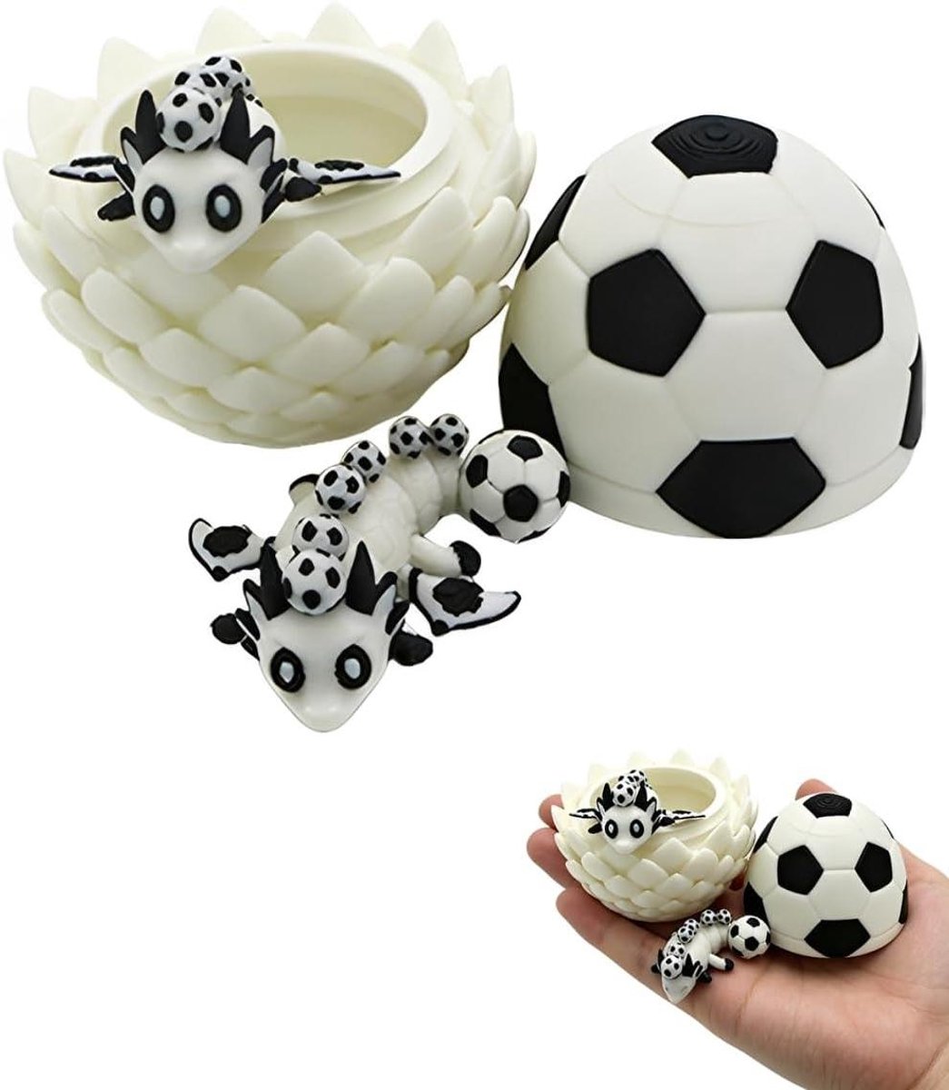 Drakenei Voetbal - Decoratief Figuur - Bureau Decoratie - Uniek 3D Ontwerp - 8 x 8 cm - Multicolor