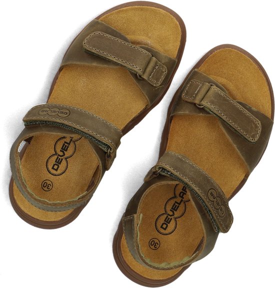 Bruine leren Develab sandalen voor jongens met klittenband en het Develab logo op de zool.