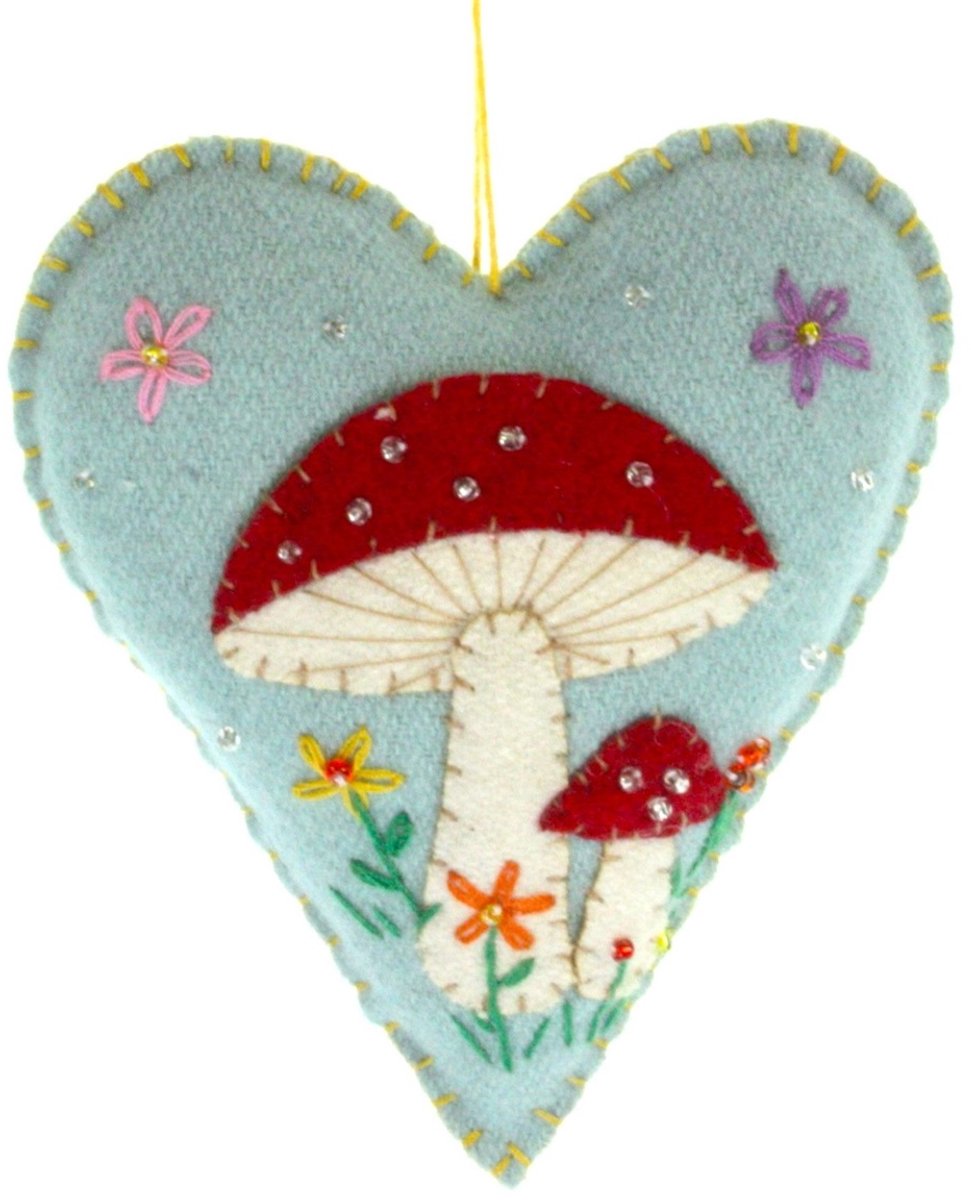 Hart lichtblauw met paddestoelen, vilt 9,5x3,5x11cm