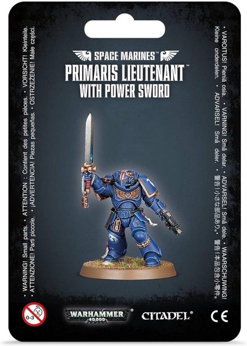 Figuur Space Marines Primaris Luitenant met Krachtzwaard voor Warhammer 40K