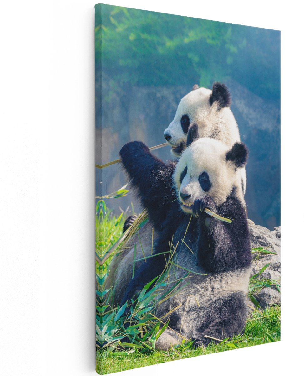 Artaza Canvas Schilderij Twee Panda's Eten Bamboe Riet - 120x180 cm - Groot - Wanddecoratie Woonkamer - Schilderijen - Muurdecoratie