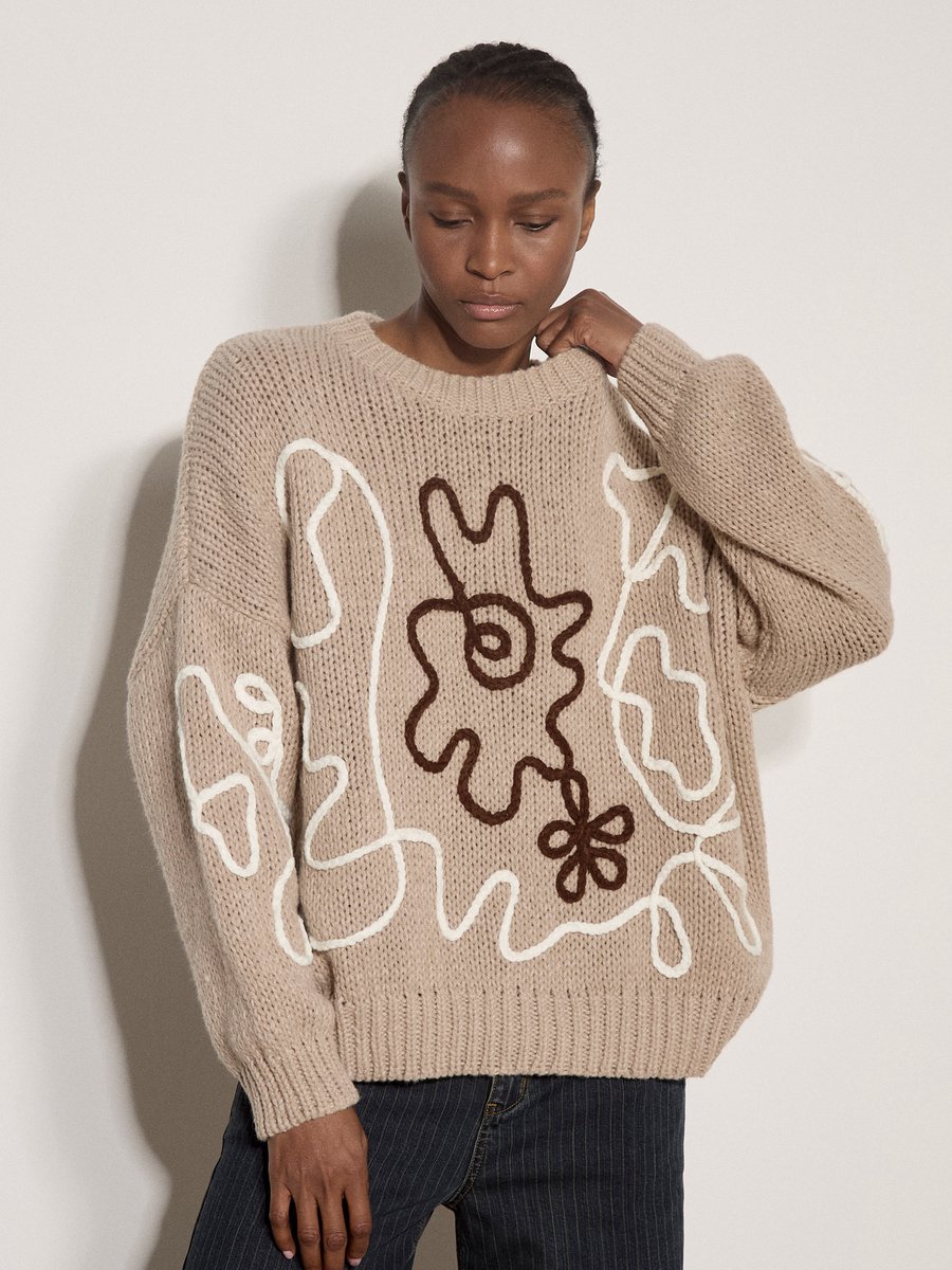 Oversized trui met Cornelli-borduursel
