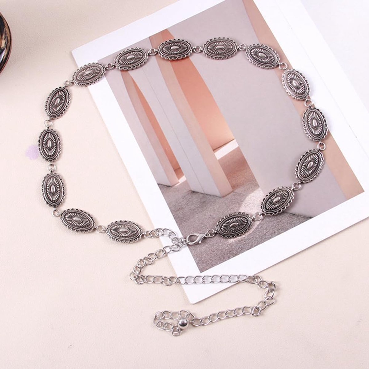 Damesriem met metalen ketting - ovalen ketting - verstelbaar - perfect voor een avondje uit - ShopVlot