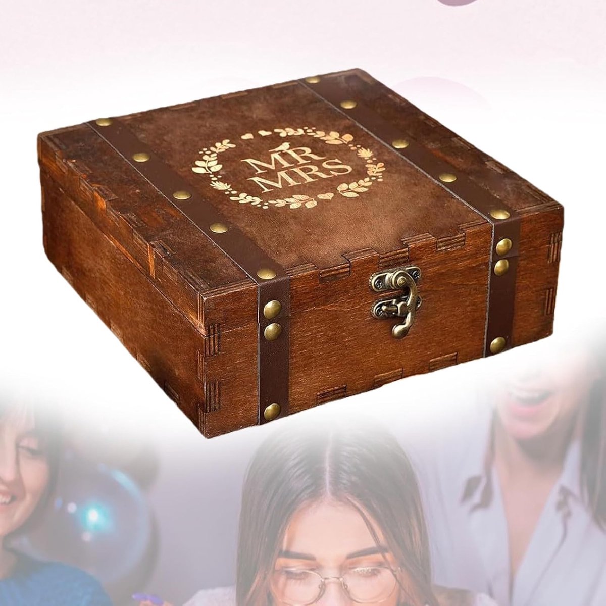 Herdenkingsdoos 20 x 20 x 7,5 cm - Houten doos met deksel - Mr en Mrs gravure - ShopVlot