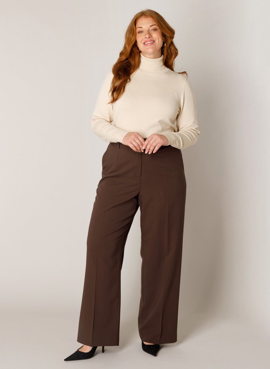 BASE LEVEL CURVY Yunia Pants - Brown - maat WX-0(44) / L30