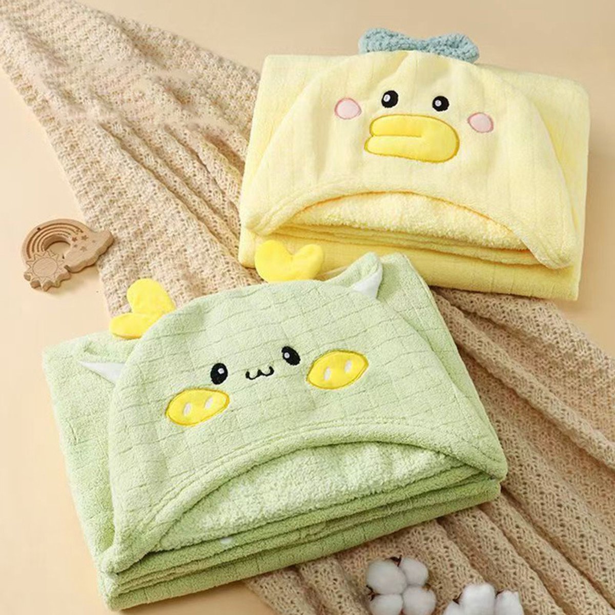 Babybadjas met capuchon, 2-delige set, superabsorberende babybadhanddoek, hoogwaardig koraalfleece, babybadhanddoek,Schattige eend met grote mond + sprookjesachtig hert - 70*140 cm