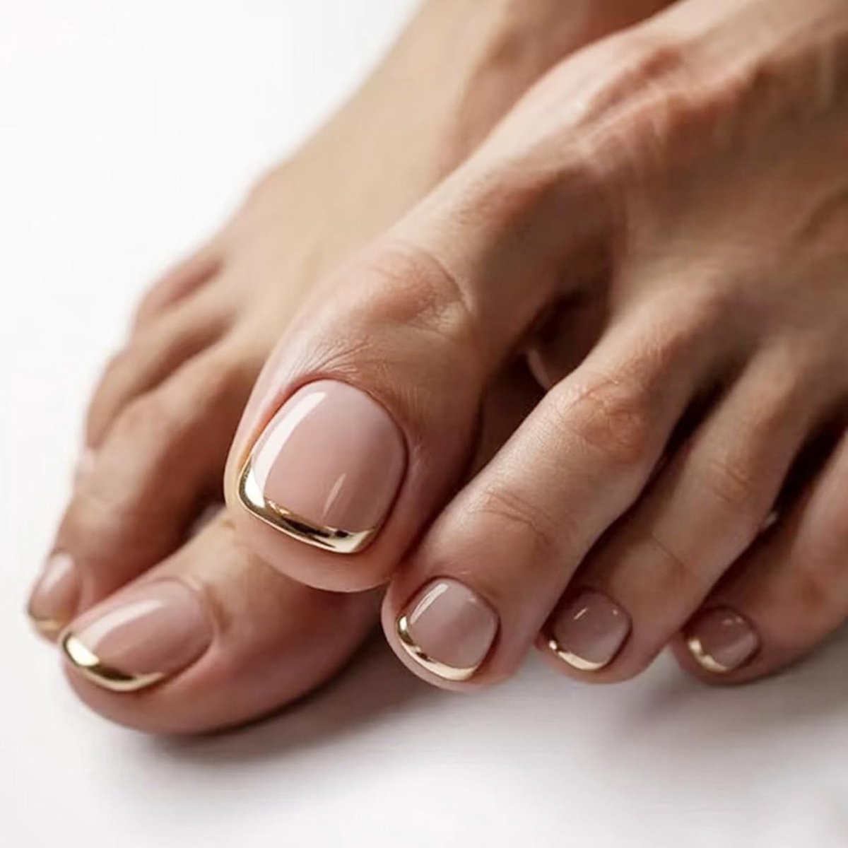 SnelShoppen - 24pcs Press-on Toenails Short Square, Franse Gouden Punt Valse Teennagels, Nude Roze Nepnagels met Lijmstickers, Zomer Kunststof Acryl V