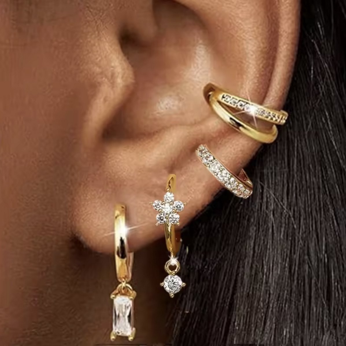 Oorbellen Set - 4 stuks - Kleur: Goud - Luxe Oorbellen - Incl. Cadeauverpakking - Oorhangers / Oorring / Oorknopjes - Hoge Kwaliteit RVS - Stainless Steel / Roestvrijstaal - Verkleurt Niet - Oorbellen Set - Oorbellen Vrouwen / Dames