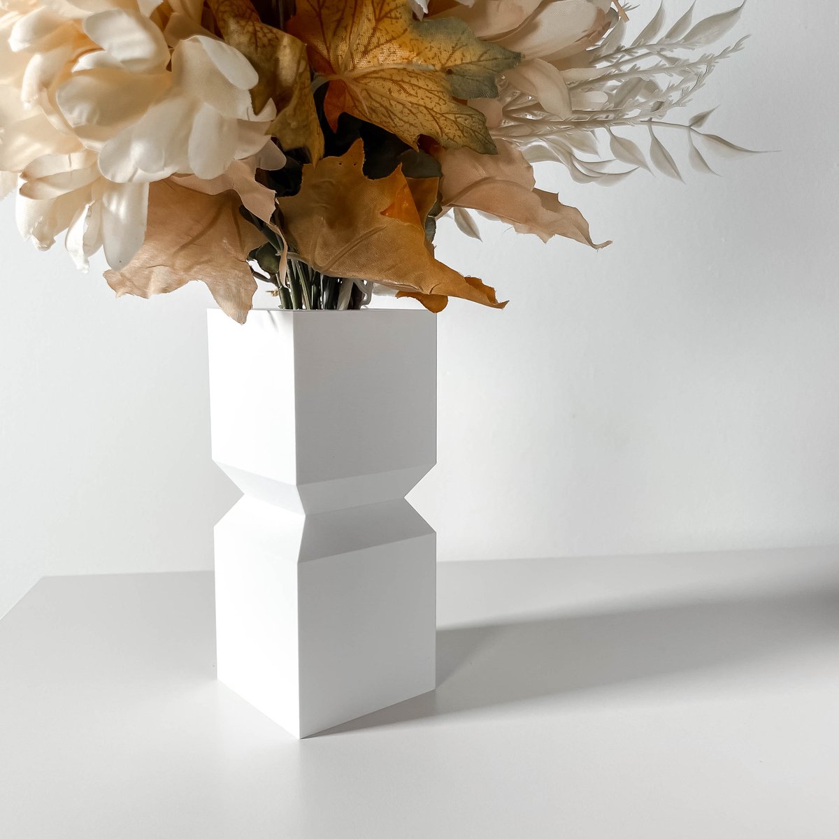 Skushy Vaas Loke - Geschikt voor Bouwbloemen - Japandi Designvaas voor Droogbloemen en Kunstbloemen - Sculpturale Decoratieve Vaas - Moderne Woondecoratie
