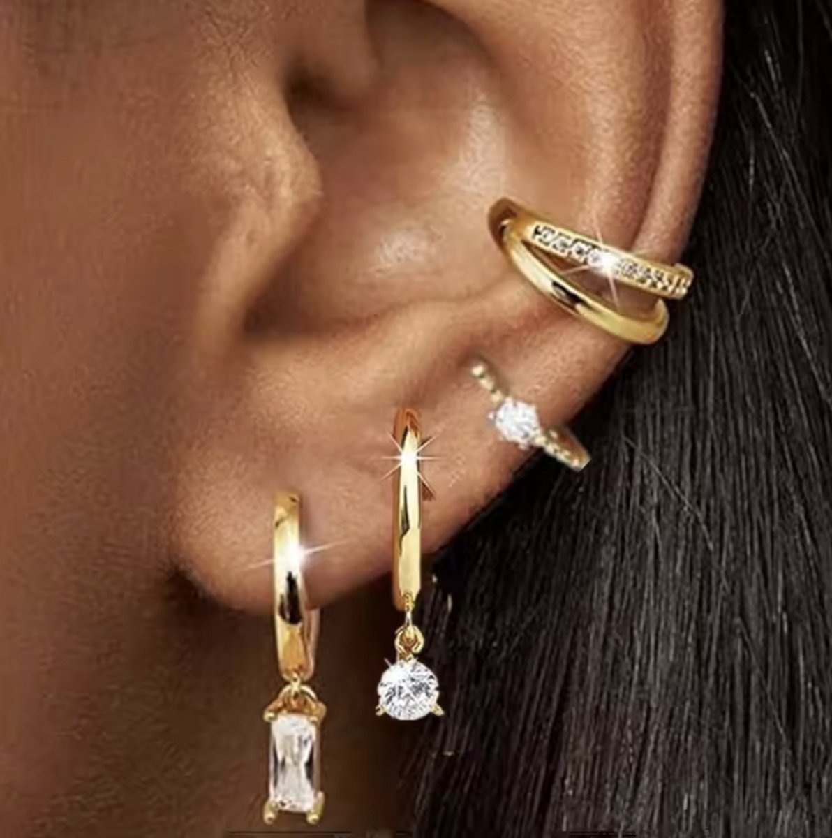 Oorbellen Set - 4 stuks - Kleur: Goud - Luxe Oorbellen - Incl. Cadeauverpakking - Oorhangers / Oorring / Oorknopjes - Hoge Kwaliteit RVS - Stainless Steel / Roestvrijstaal - Verkleurt Niet - Oorbellen Set - Oorbellen Vrouwen / Dames