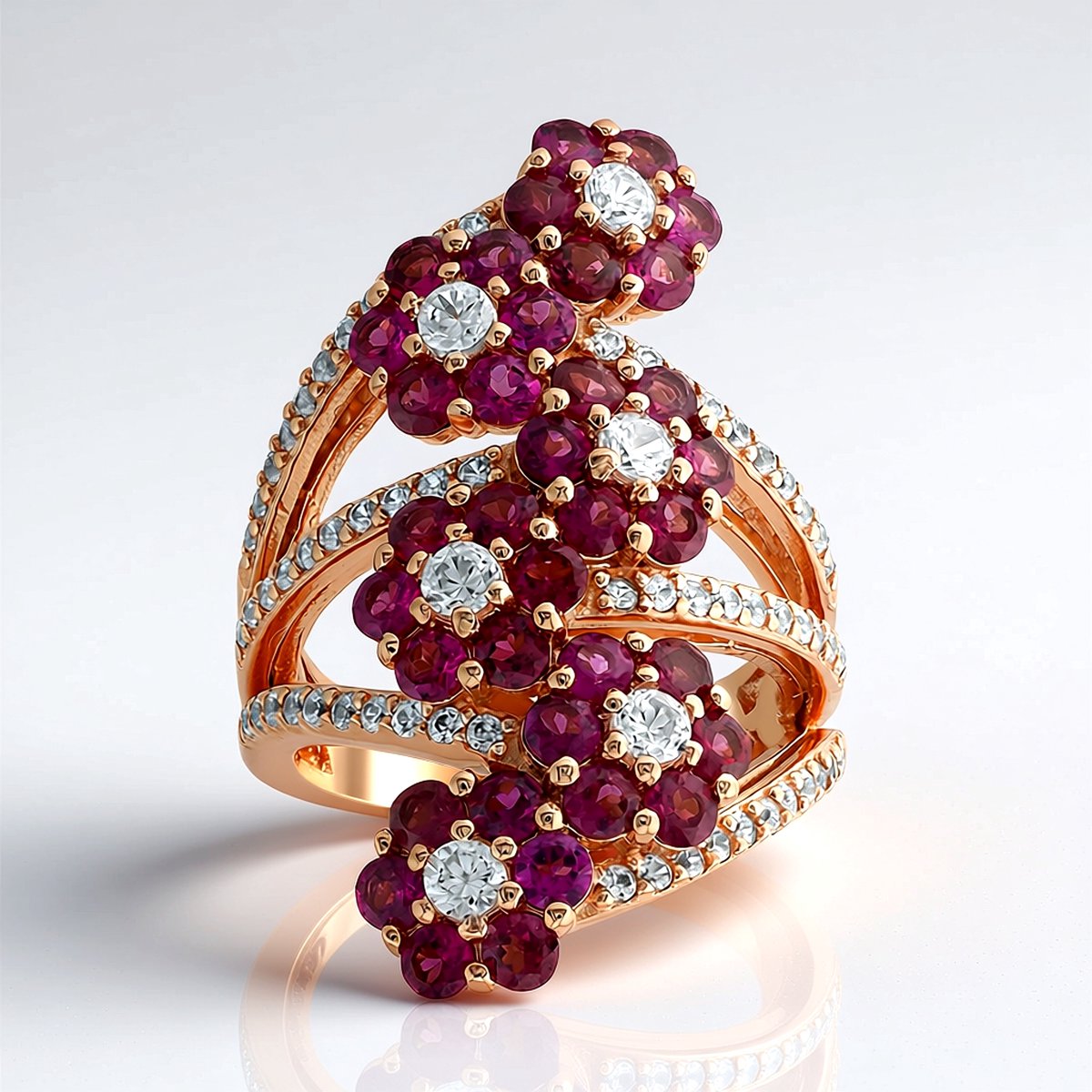 Cavill - Zilveren ring met roségoudverguld - Tanzanian Rhodoliet 3,06 ct & Zirkonia 1,41 ct - Bloemmotief - Elegante damesring - Prong zetting