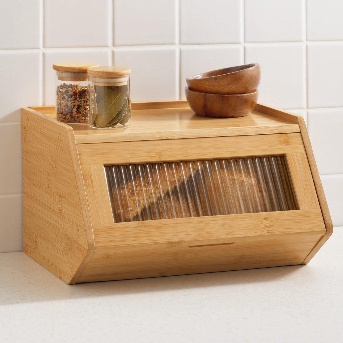 Famanu – Broodtrommel van hout, kleine brooddoos 33×26,5 cm met extra opbergruimte, compacte houten broodtrommel voor langere versheid, stijlvol keukenaccessoire