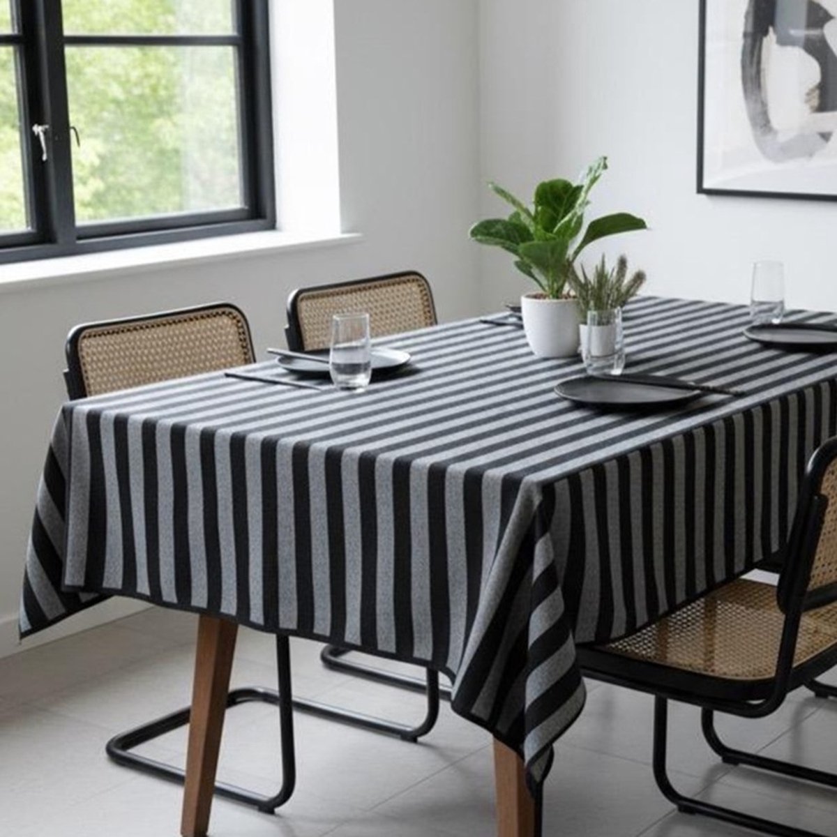 Tafelkleed Rigato – Zwart Grijs Gestreept – 140x280 cm