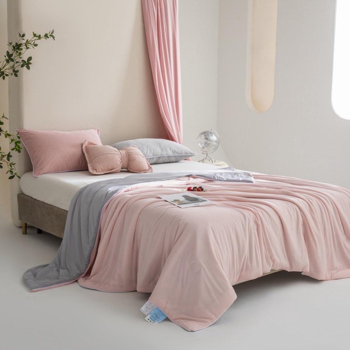 Koeldeken – Zomerse Ice Blanket – Lichtgewicht Zomerdekbed – Verkoelende Deken – 200 x 230 cm – Verkoelende Stof – Airco Deken – Machinewasbaar – Tweepersoonsformaat Zomerdeken – Geschikt voor Slaapkamer en Studentenkamer – Roze
