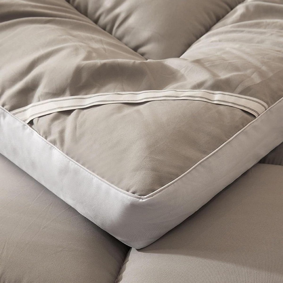 Japanse futonmatras - Logeerbed vloermatras - Comfortabel slapen - Ademend en huidvriendelijk - 7 cm dik - Wit