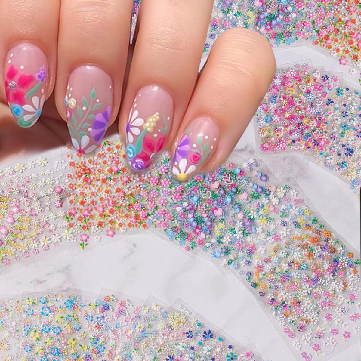 Dailygoods - 3D Nagelstickers - Bloemen Design - 60 Vellen - Zelfklevend - Voor Vrouwen - Perfect voor Nail Art - Geschikt voor Diverse Oppervlakken