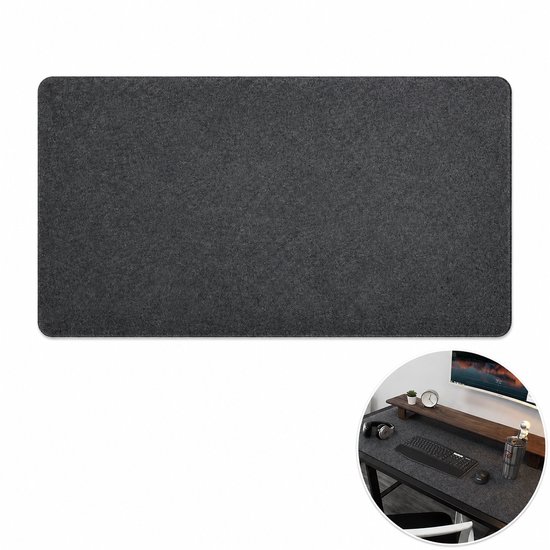 Un sous-tapis de bureau en feutre gris foncé, 900 x 400 mm, aux coins arrondis. L'insert montre un bureau avec le tapis.