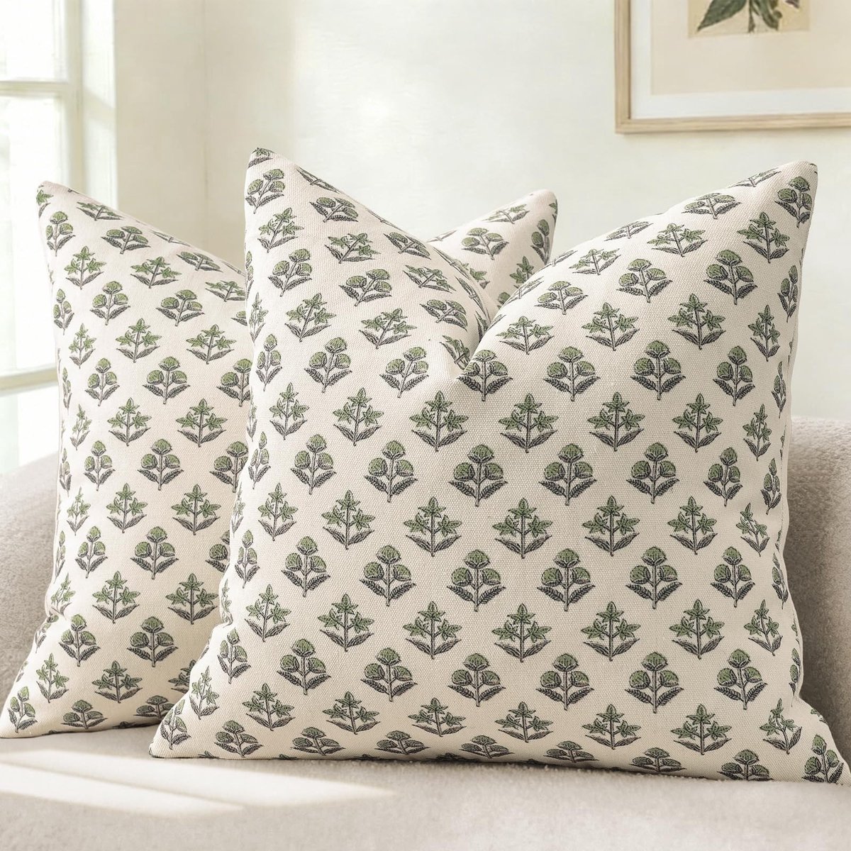 Omgoods - Set van 2 Decoratieve Kussenhoezen met Bloemenprint 45x45 cm