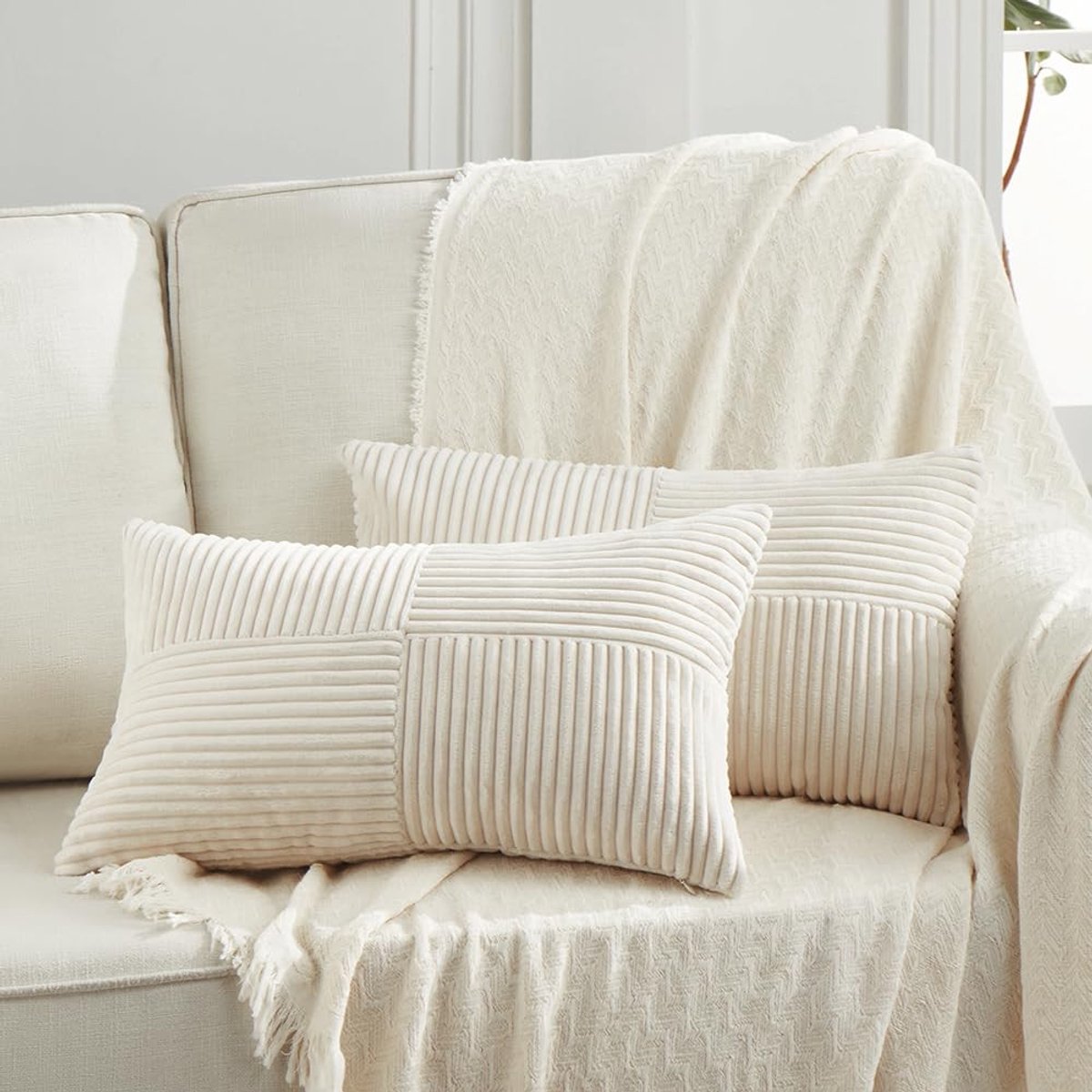 Omgoods - Set van 2 Decoratieve Kussenslopen in Crème Beige