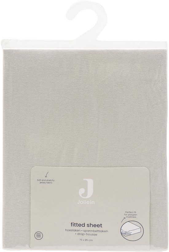 Verpakking van een zandkleurig Jollein hoeslaken, jersey stof.