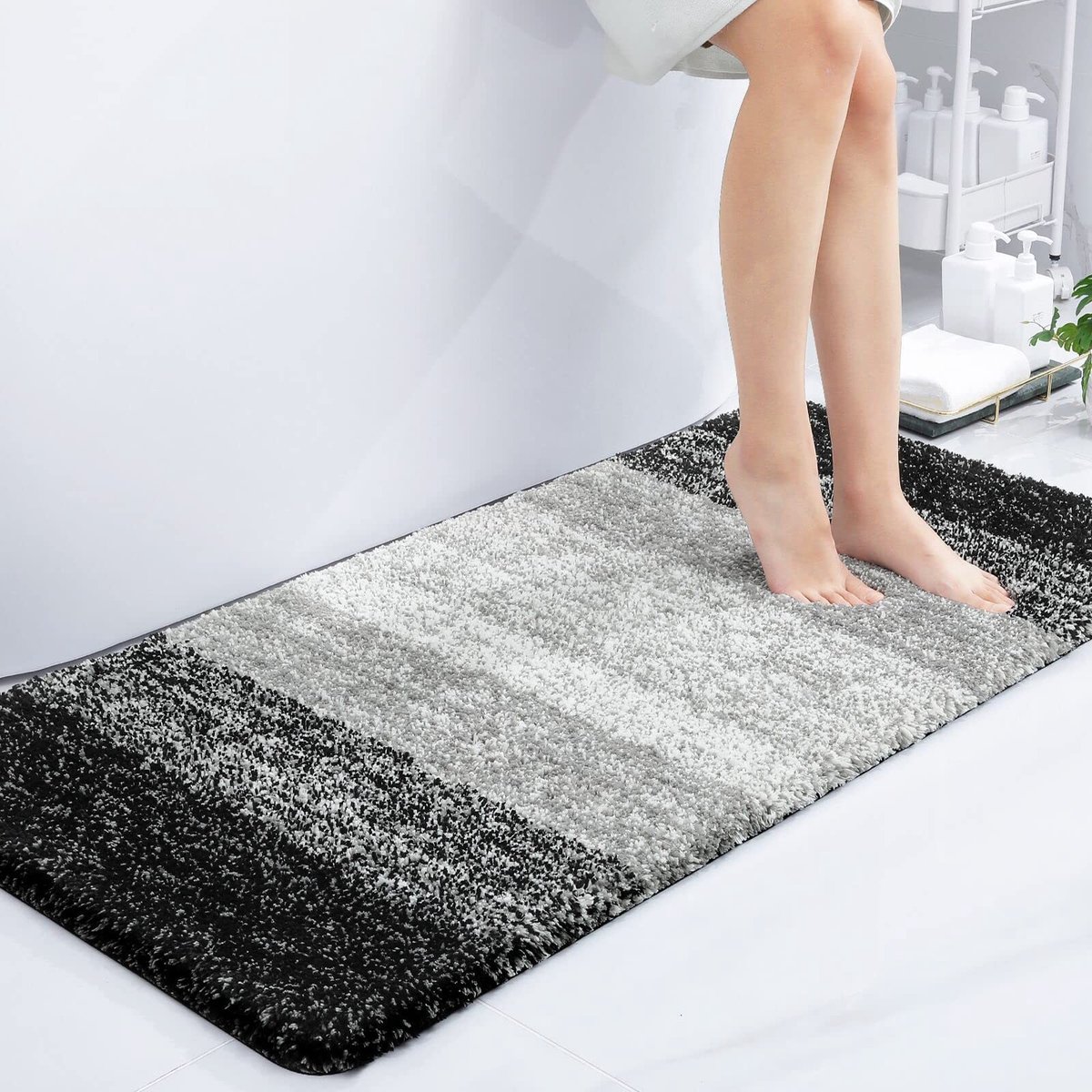 Solidchoice- Badmat Antislip 60 x 120 cm - Zacht Microvezel - Hoogpolig - Absorberend - TPR Ondersteuning - Geschikt voor Badkamer - Badkamerkleed