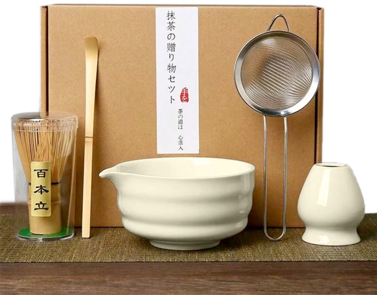 Matcha Set - Keramische Kom, Matcha Garde, Theelepel en Matcha Poeder - Matcha Beginnersset - Matcha Cadeauverpakking - Vierdelige Set - Matcha Gereedschap - Cadeau