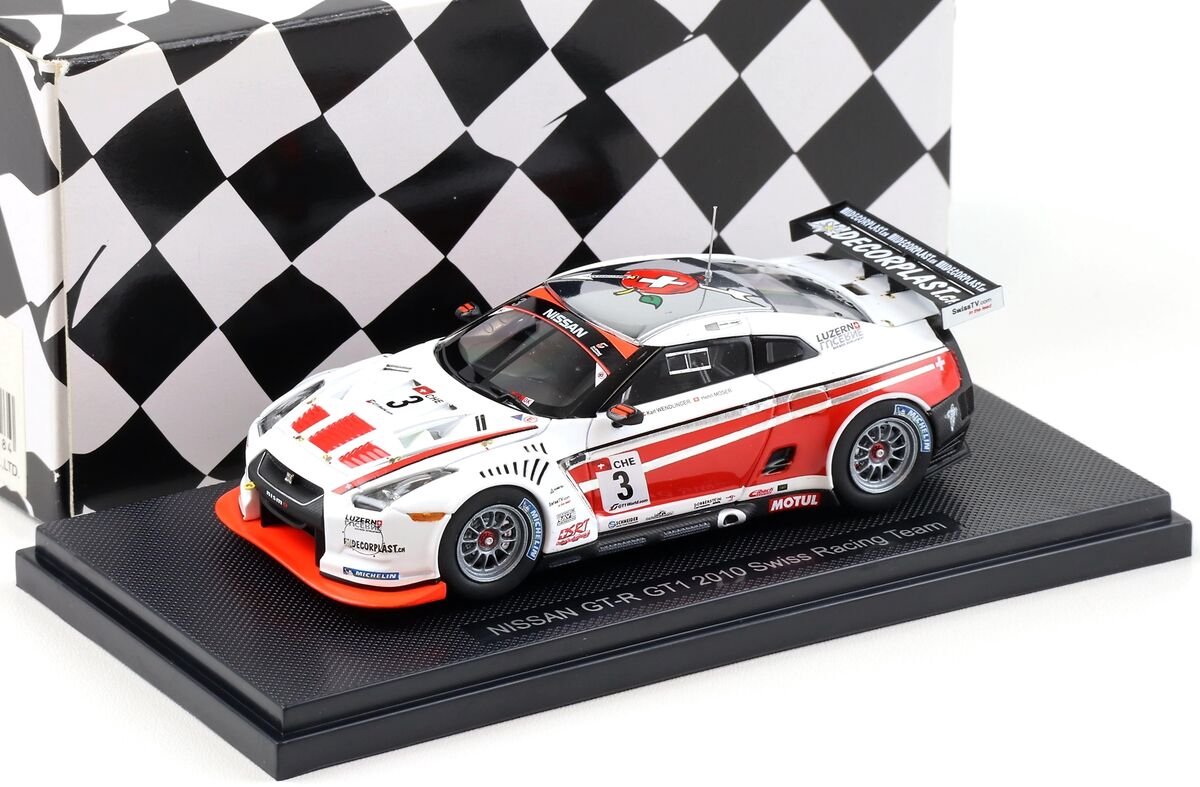 Modelauto Nissan GT-R GT1 2010 #3 Swiss Racing Team - Schaal 1:43