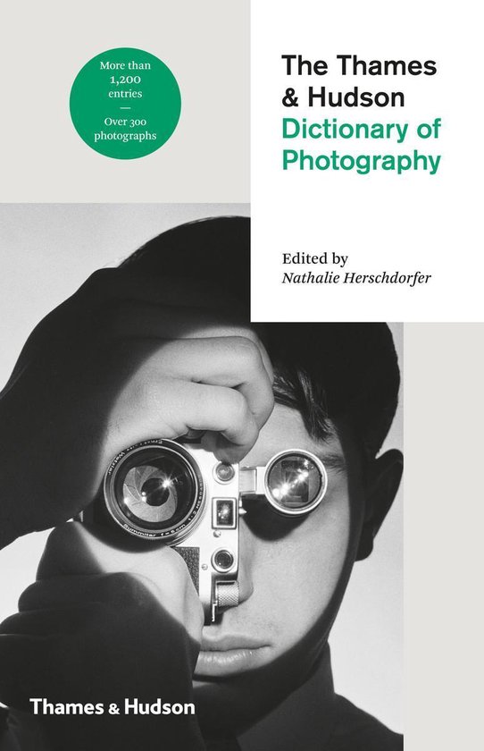 The front cover of the book The Thames & Hudson Dictionary of Photography