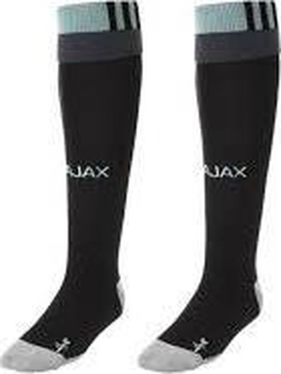 AJAX Thuiskousen 21/22 van voetbalkousen