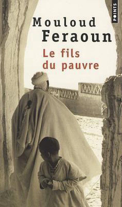 Boekomslag met een figuur in traditionele kleding en een kind, met de titel 'Le fils du pauvre' door Mouloud Feraoun.