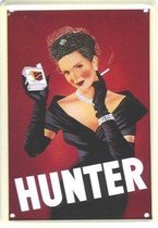 Hunter Virginia reclame Dame met cigarette reclamebord 10x15 cm