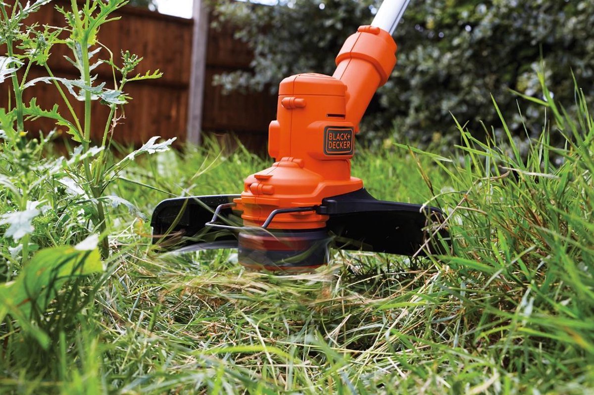 Electric grass trimmer ST4525 / 450 W / 25 cm, Black+Decker - Trimmers