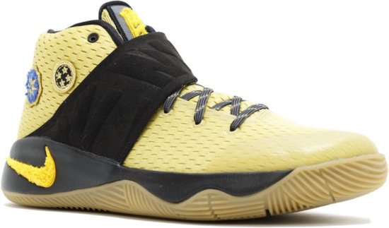 Nike Kyrie 2 basketbalschoen - maat 38,5 - goud/zwart | bol.com