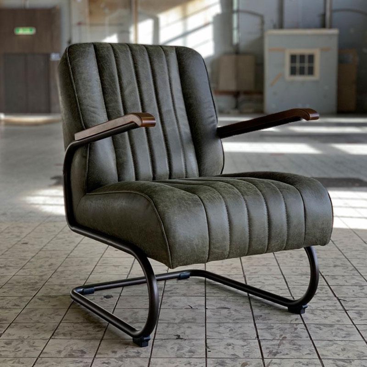 Armstrong Hen Terughoudendheid Industriële fauteuil Luca groen leer | bol.com