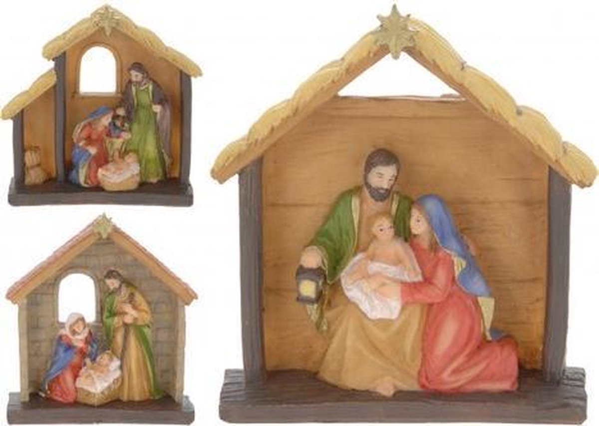 Kerststallen in drie assortimenten van 11 x 13 cm met Merkloos label.
