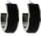 Oorringen - oorstekers in antraciet zwart glanzend metaal met zwart harige stof inleg