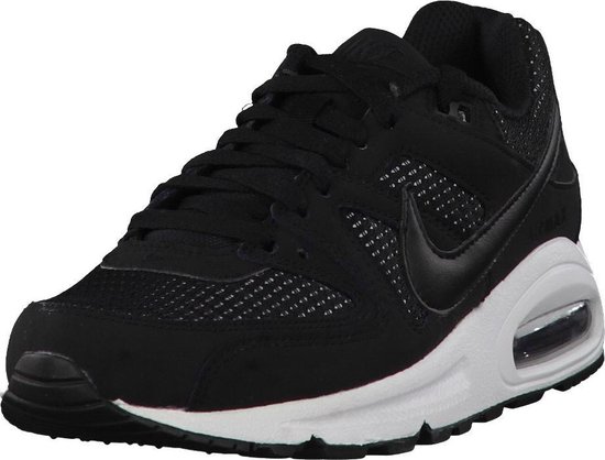 nike black and white mesh sneakers