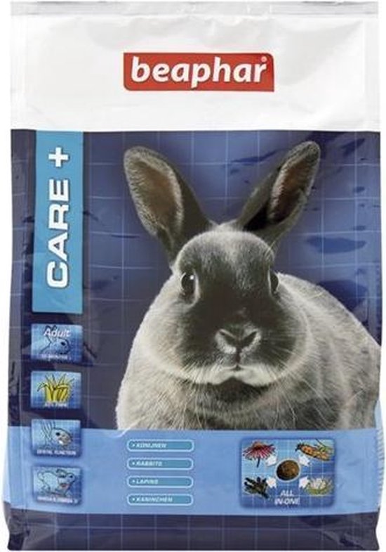 Zak voer met een close-up van een grijs konijn op een blauwe achtergrond.