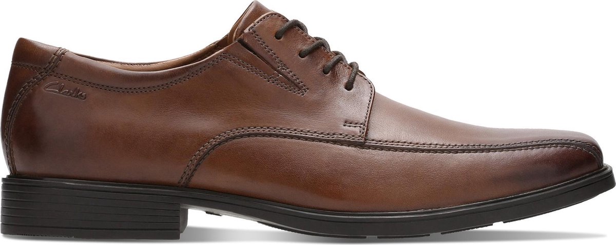 Clarks Heren Veterschoenen - Bruin - Maat 40.5
