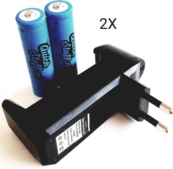 2x Quickstuff 18650 batterijen plus oplader COMBIPACK | bol.com