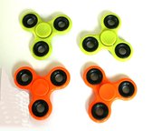 Set van 4 stuks Super Fidget Spinners (2 x Oranje + 2 x Lime) - Hand Spinner Draaier - Stress verminderende Speel Spinner - Stress Spinner Handspinner