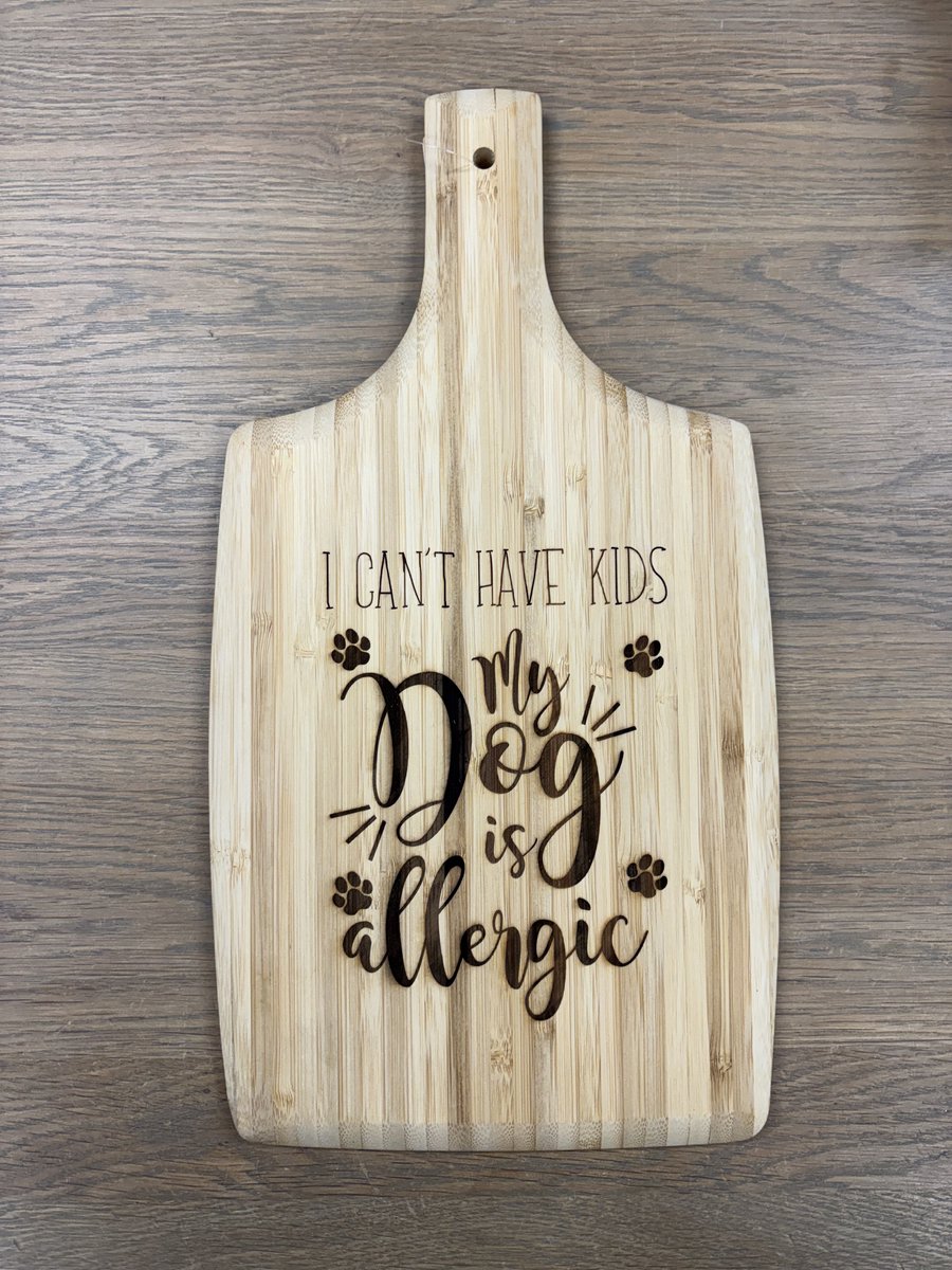 Borrelplank- I cant have kids my dog is allergic 38 x 21 cm