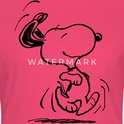 Zwarte lijntekening van Snoopy die springt op een fuchsia T-shirt. "WATERMARK" is zichtbaar.