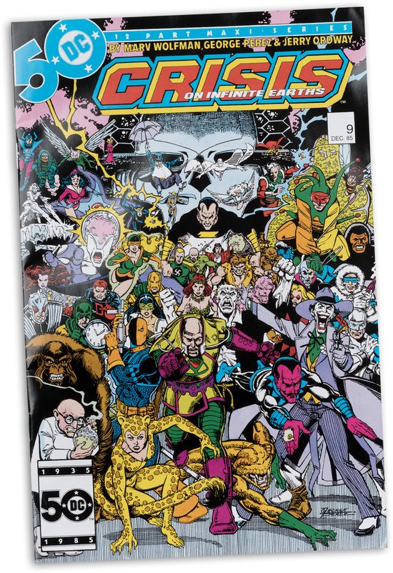 Comic "Crisis on Infinite Earths" nummer 9, met veel DC-personages.